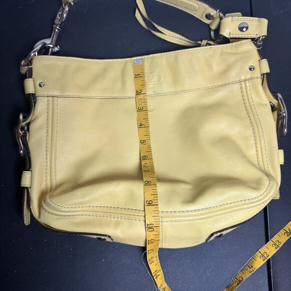 Vintage Coach Zoe Hobo Shoulder Bag Yellow Leather Y2K - Picture 7 of 14